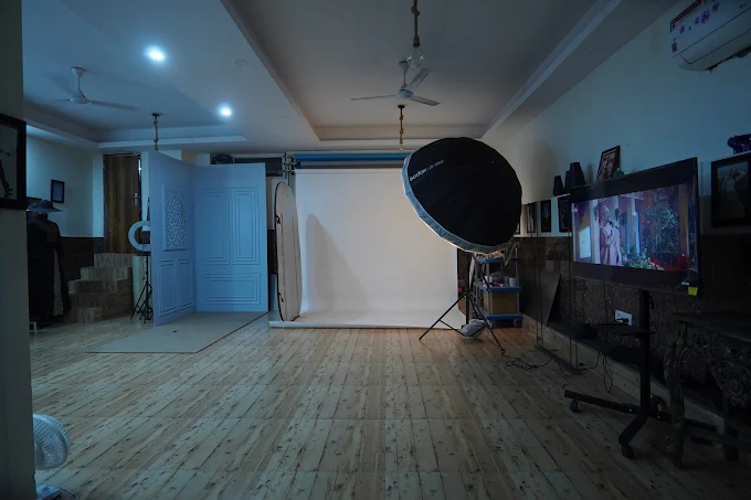 Best Photography Studios in Delhi-Amalgi Studio.